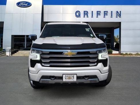 Used 2024 Chevrolet Silverado 1500 High Country AWD/4WD image 12