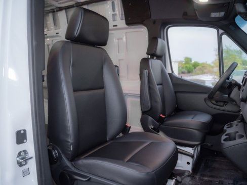 New 2025 Mercedes-Benz Sprinter 2500 image 14