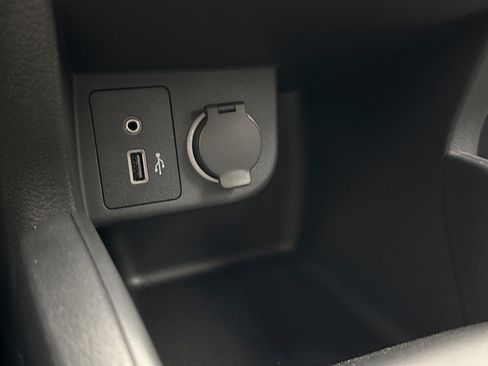 Used 2025 Nissan Kicks Play S FWD image 14