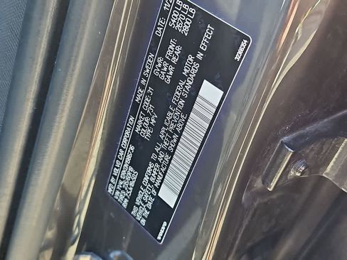 Used 2022 Volvo XC60 B5 Momentum image 39