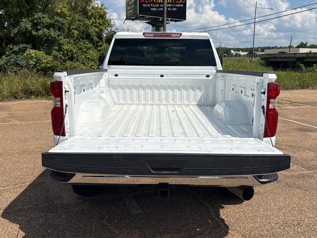 Used 2025 Chevrolet Silverado 2500 LT w/ Convenience Package AWD/4WD image 6