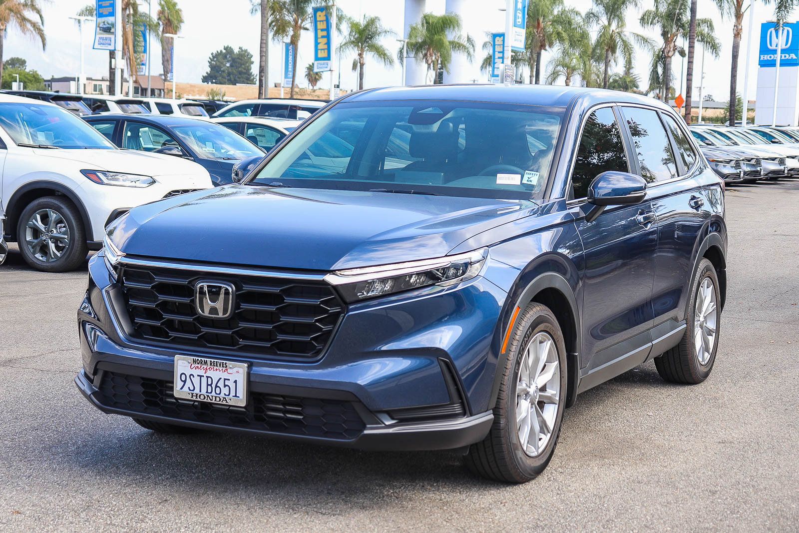 Used 2025 Honda CR-V LX image 4