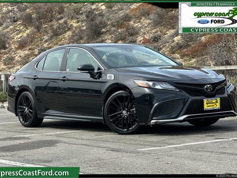 Used 2022 Toyota Camry XSE w/ Carpet Mat Package (TMS) image 1