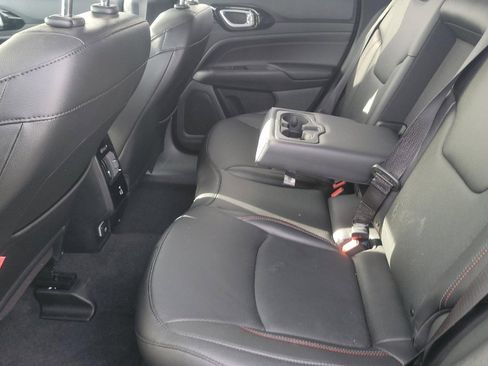 Used 2024 Jeep Compass Trailhawk w/ Trailhawk Elite Group image 9