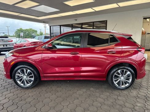 Used 2021 Buick Encore GX Select w/ Advanced Technology Package AWD/4WD image 6