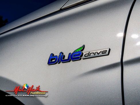 Used 2014 Hyundai Sonata Limited w/ Panoramic Sunroof Package 02 image 3