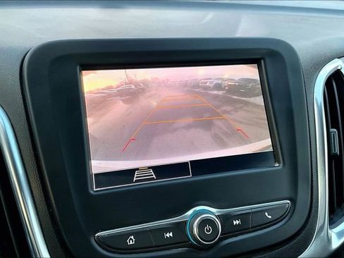 Used 2022 Chevrolet Equinox LT image 13