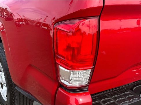 Used 2016 Toyota Tacoma SR RWD image 28