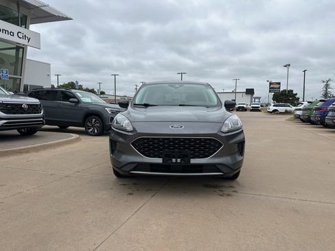 Used 2022 Ford Escape SE AWD/4WD image 2
