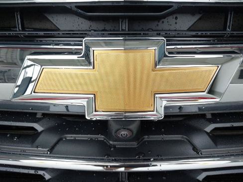 New 2026 Chevrolet Traverse LT w/ Driver Confidence Package FWD image 31