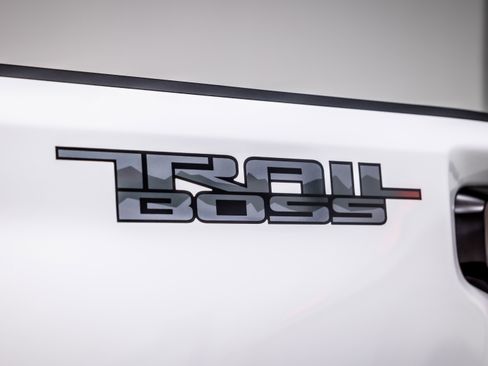 Used 2025 Chevrolet Silverado 2500 LTZ w/ Trail Boss Package AWD/4WD image 15