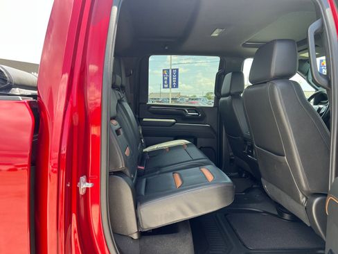 Used 2024 GMC Sierra 2500 AT4 w/ AT4 Premium Plus Package AWD/4WD image 14