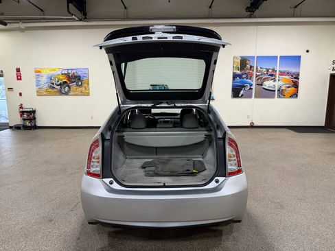 Used 2014 Toyota Prius Two image 21