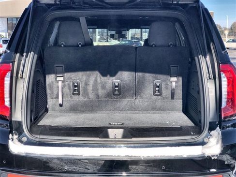 Used 2022 GMC Yukon SLE image 23