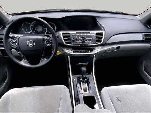 Used 2013 Honda Accord LX image 15