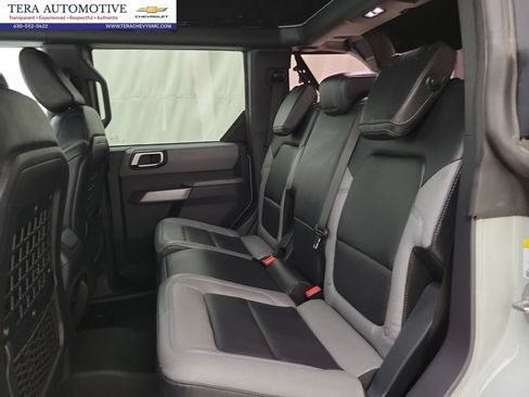 Used 2022 Ford Bronco Black Diamond AWD/4WD image 9