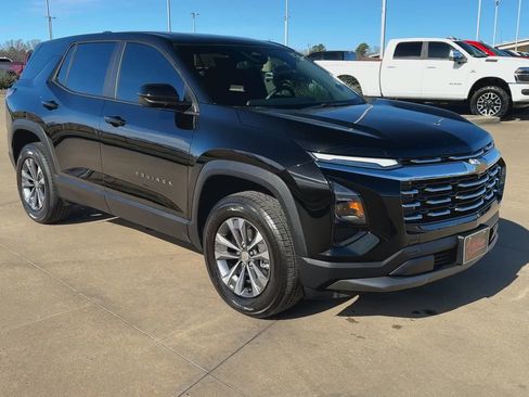 Used 2026 Chevrolet Equinox LT image 3