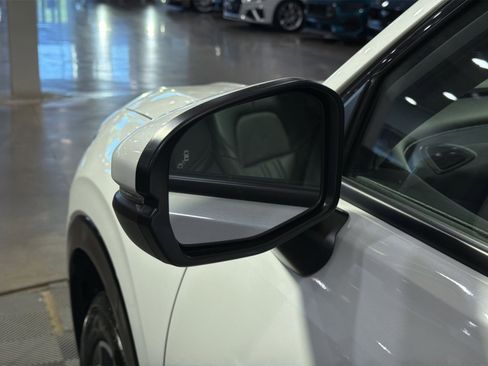 Used 2023 Honda HR-V EX-L image 22