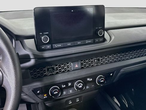 Used 2023 Honda Accord EX image 18