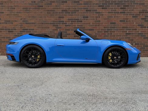 Certified 2023 Porsche 911 Carrera 4S image 8