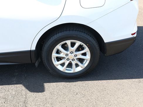 Used 2020 Chevrolet Equinox LT FWD image 3