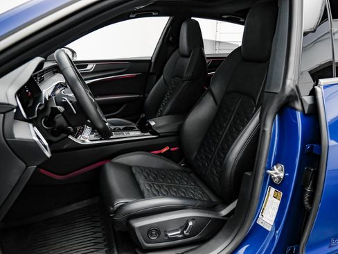 Used 2024 Audi RS 7 Performance w/ Executive Package image 34