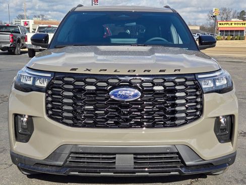 New 2026 Ford Explorer ST-Line image 2