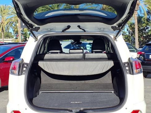 Used 2016 Toyota RAV4 Limited image 24