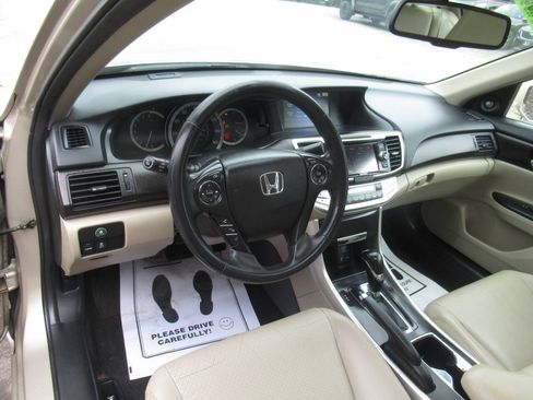 Used 2015 Honda Accord EX-L image 19