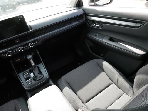 Used 2026 Honda CR-V EX image 11