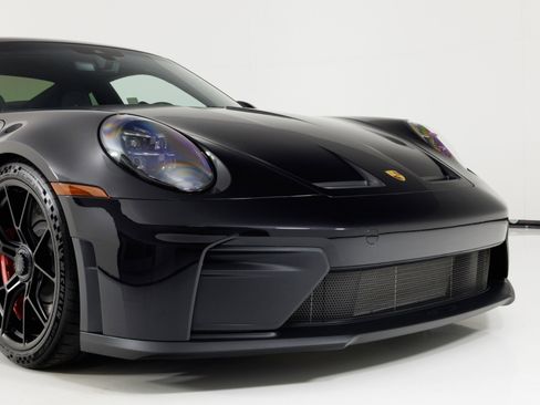 Used 2025 Porsche 911 GT3 RWD image 55