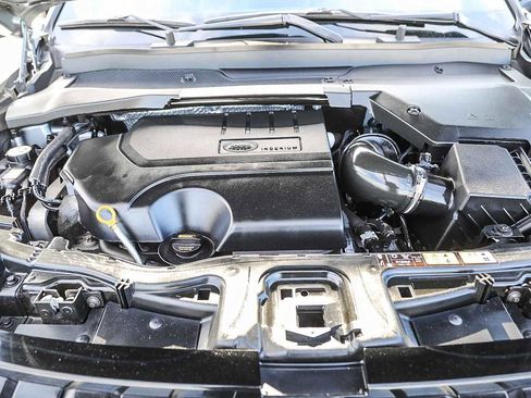 Used 2020 Land Rover Discovery Sport SE image 26