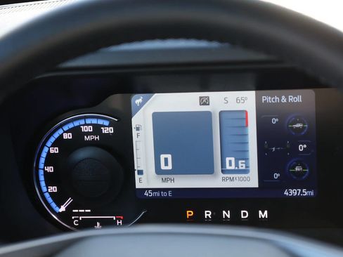 Used 2024 Ford Bronco Badlands image 19