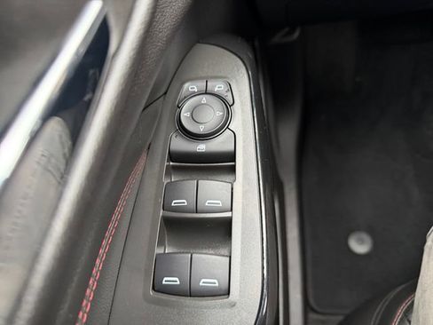 Used 2025 Chevrolet Trax RS w/ Driver Confidence Package image 16