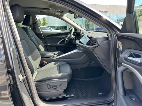 New 2025 Audi Q5 Premium image 10