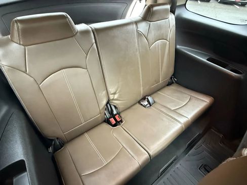 Used 2015 GMC Acadia SLT w/ Open Road Package image 32