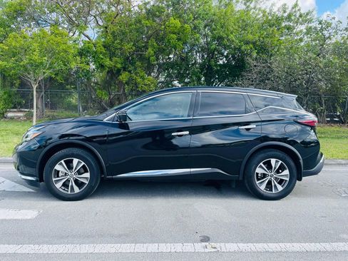 Used 2023 Nissan Murano S AWD/4WD image 2