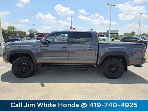 Used 2021 Toyota Tacoma TRD Pro AWD/4WD image 13