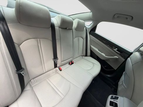 Used 2019 Hyundai Sonata Limited FWD image 18