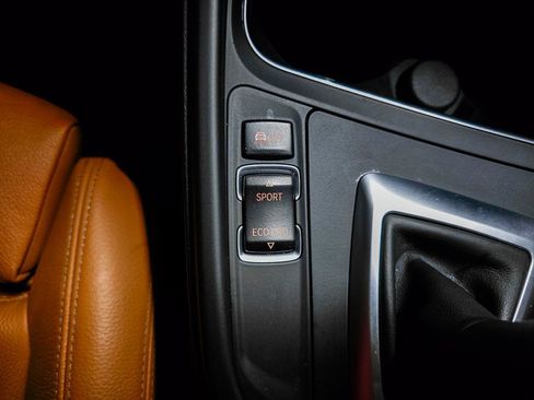 Used 2017 BMW 330i xDrive Sedan image 34