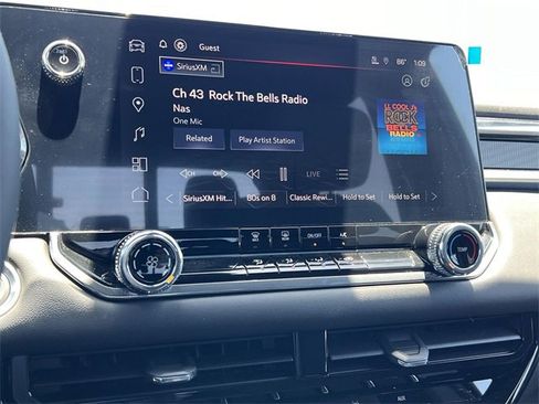 New 2025 GMC Canyon Elevation image 16