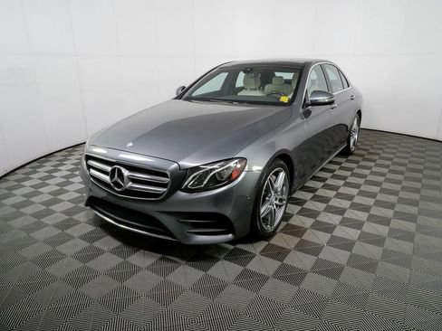 Used 2017 Mercedes-Benz E 300 image 27