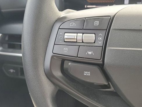 Used 2025 Kia K4 LXS image 31