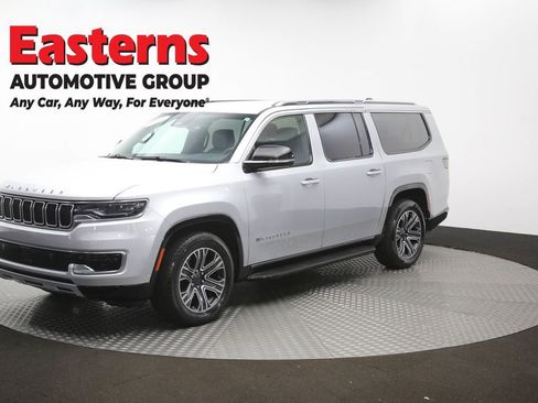 Used 2024 Jeep Wagoneer L Series II RWD image 63