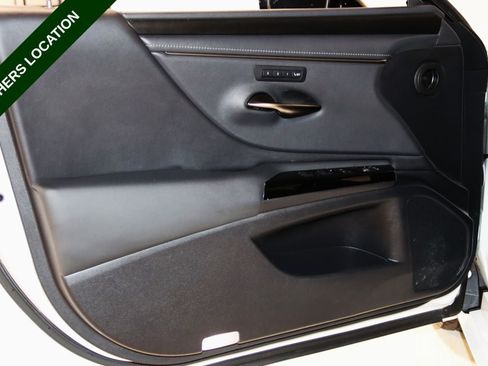 Used 2022 Lexus ES 350 w/ ES 350 Ultra Luxury Package FWD image 31