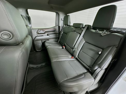 Used 2022 GMC Sierra 1500 SLT w/ X31 Off-Road Package image 26