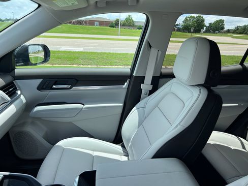 Used 2026 GMC Terrain Denali w/ LPO, Floor Liner Package AWD/4WD image 22