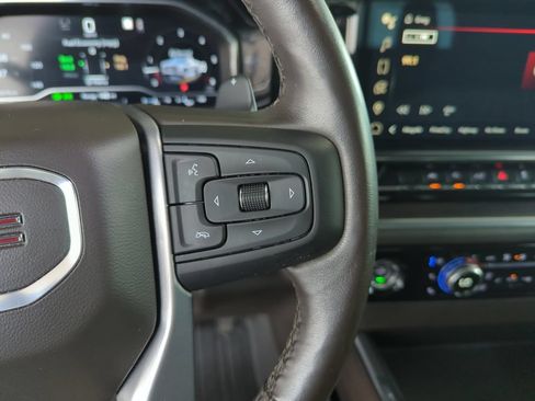 Used 2022 GMC Sierra 1500 SLT AWD/4WD image 22