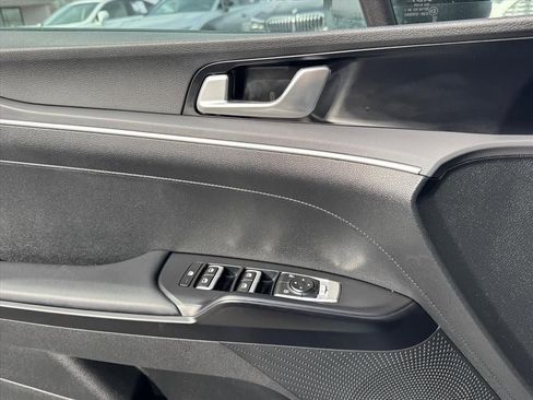 Used 2022 Kia K5 GT-Line image 16
