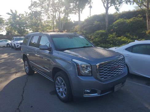 Used 2018 GMC Yukon Denali w/ Open Road Package image 1
